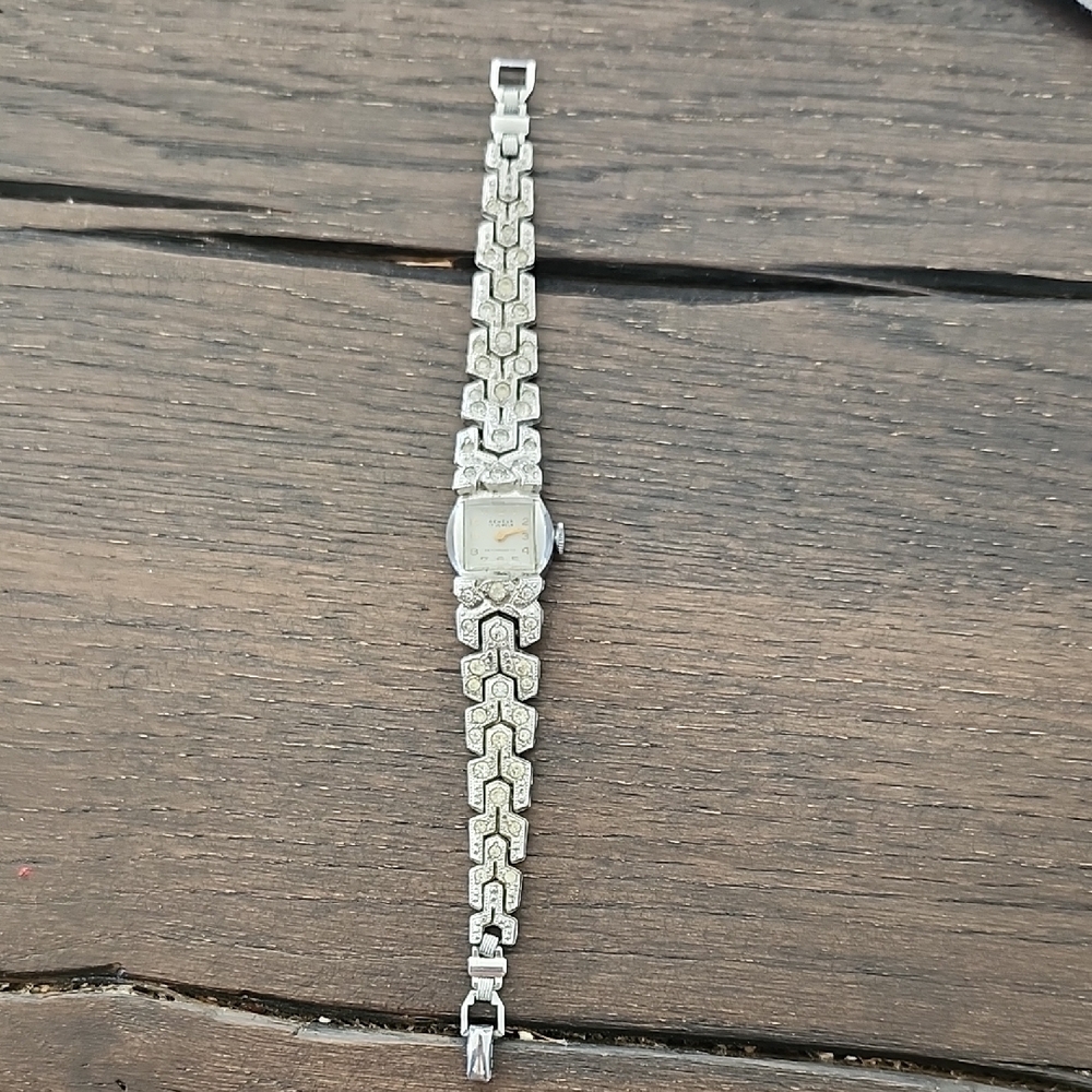 Vintage Geneva Silver-Tone Women's Crystal Link Bracelet Watch - Parts/Repair - Picture 2 of 12